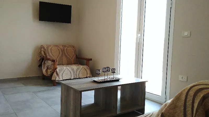 Casa De Rosa Studios & Apartments 케팔로니아